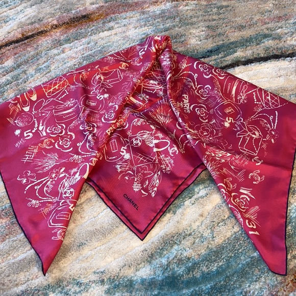 Chanel 100% Silk square scarf - Picture 7 of 16